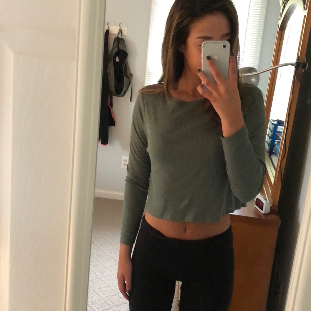 H&M Green Long Sleeve Crop Top